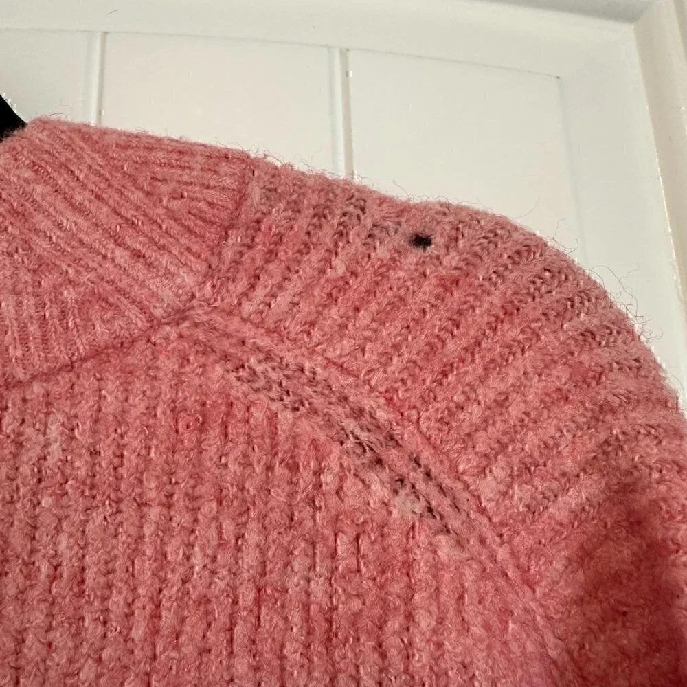 French Connection oversized soft v-neck pink peach sweater women's S